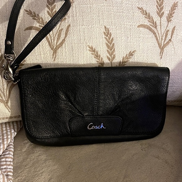 Coach Handbags - Coach Black Leather Clutch Wristlet